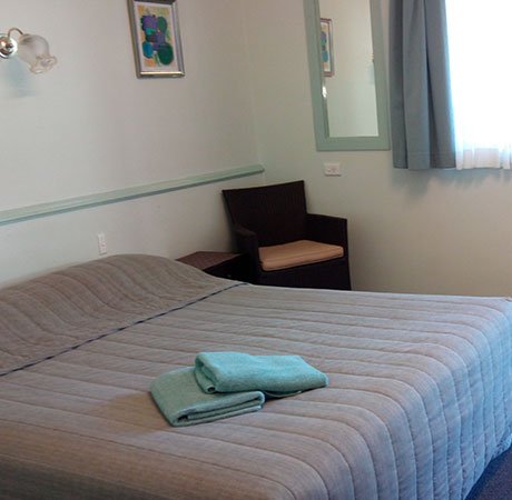 standard twin share room accommodation 