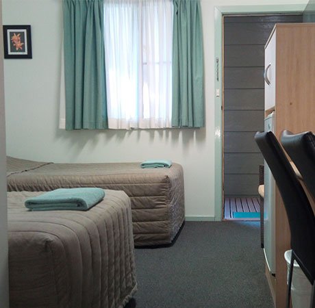 standard twin share room accommodation in forbes