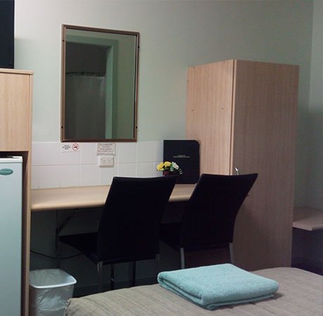 standard twin share room accommodation in forbes