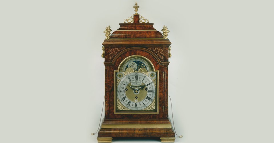 Antique clock restorations in Reading