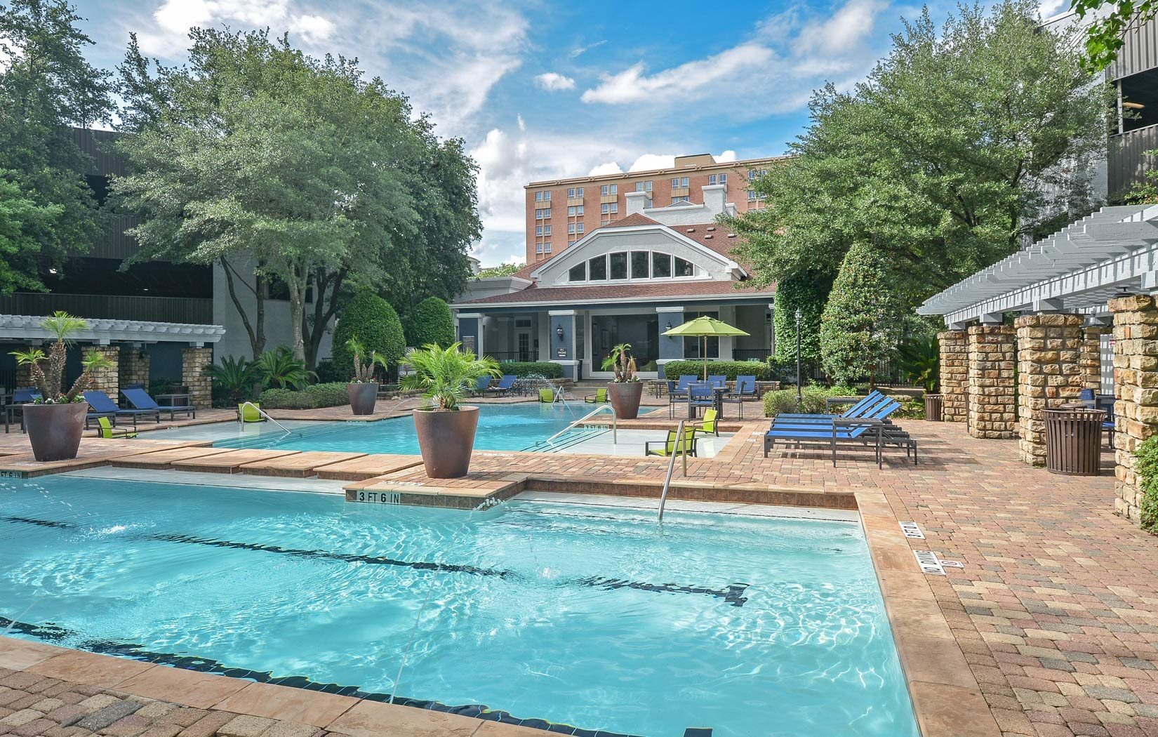 Gallery Villas at Hermann Park Apartments in Houston, TX