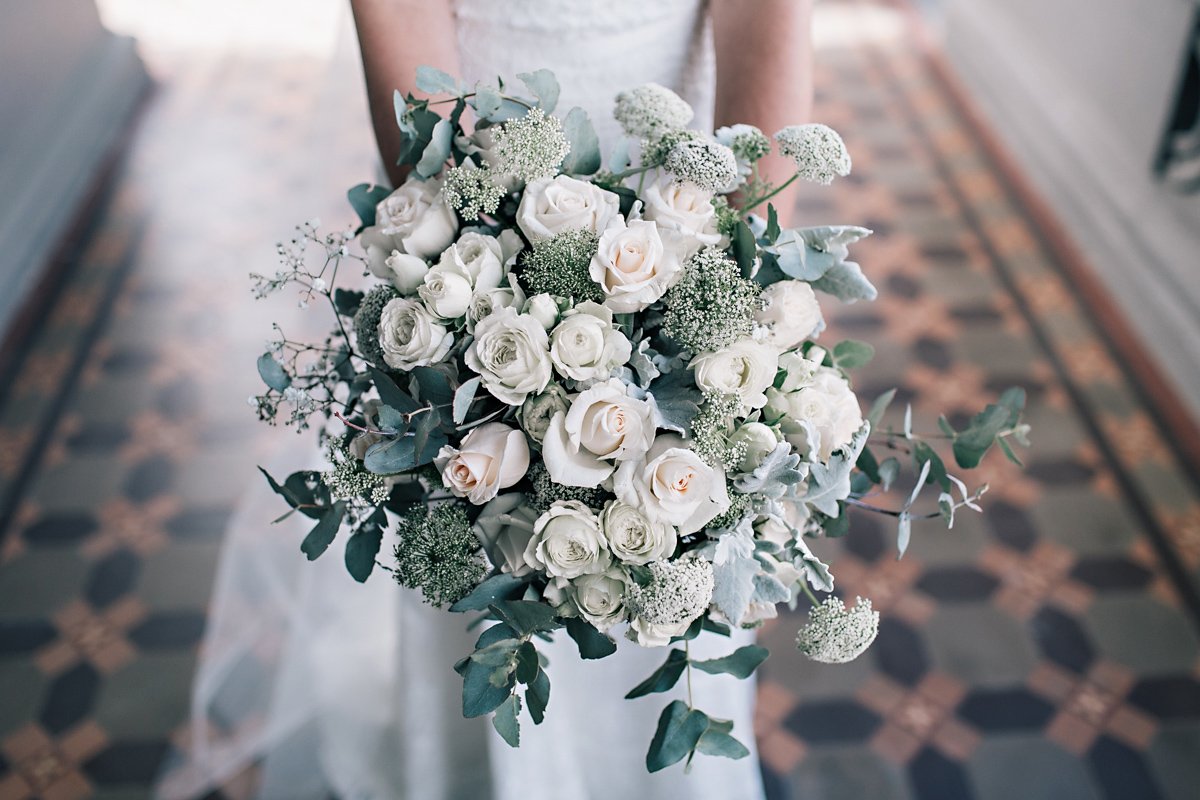 white bouquet