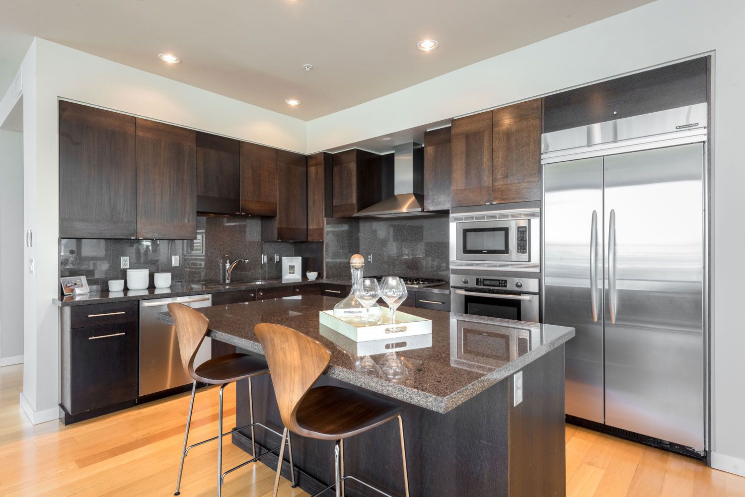 Photo inspiration: Curated Luxury Condominiums In Portland Gallery View 49