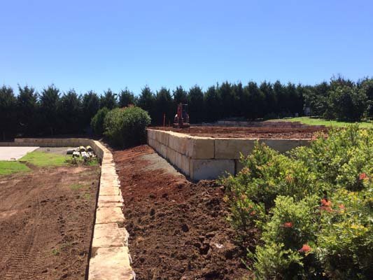 stone retaining wall toowoomba