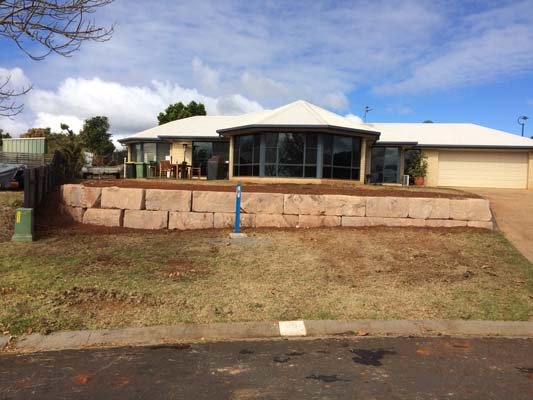 retaining wall highfields australia