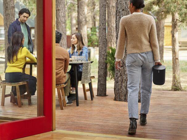 Sonos Move: A battery-powered WiFi + Bluetooth Speaker