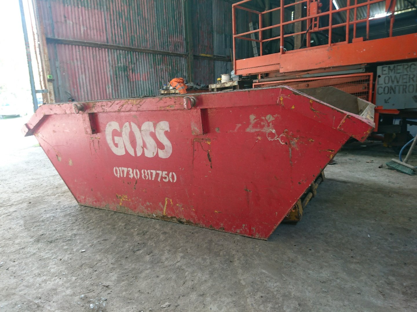 Mini skip hire | Goss Mini Skips Ltd