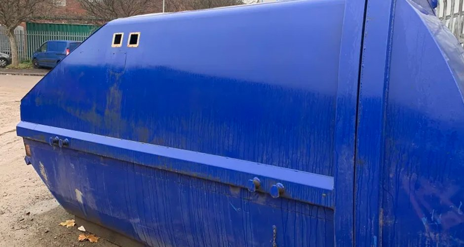 Maxi skip hire from Welwyn Skips Ltd