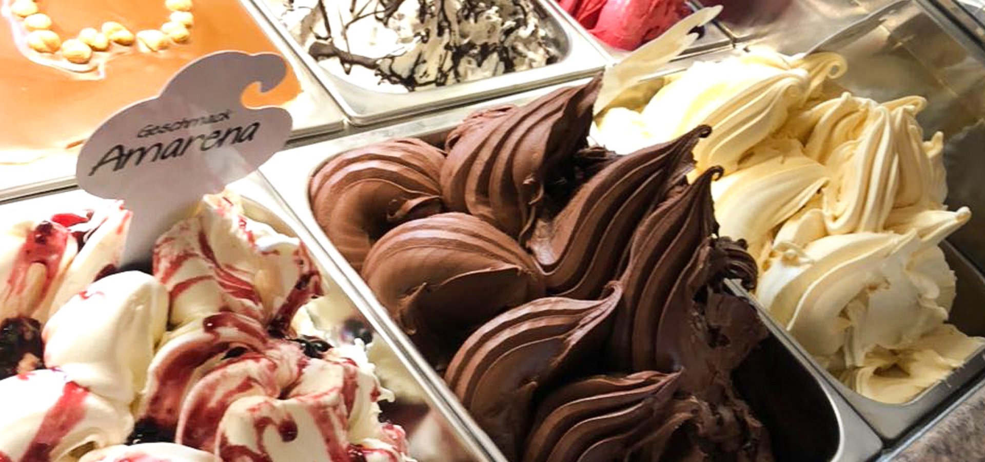 Eiscafe Ottimo, hausgemachtes original italienisches Eis Eiscafe Ottimo, hausgemachtes original italienisches Eis