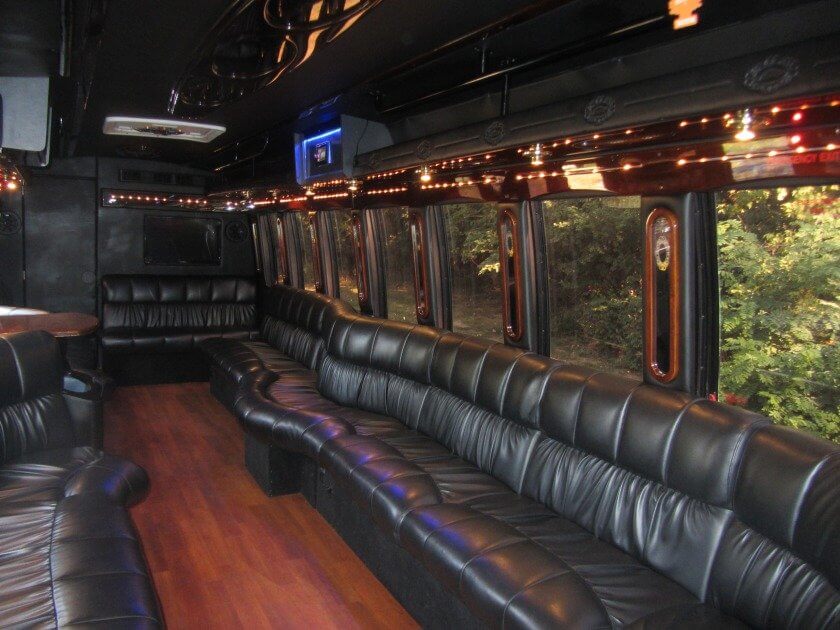 Party Bus Rentals Des Moines Iowa Best Limo Bus