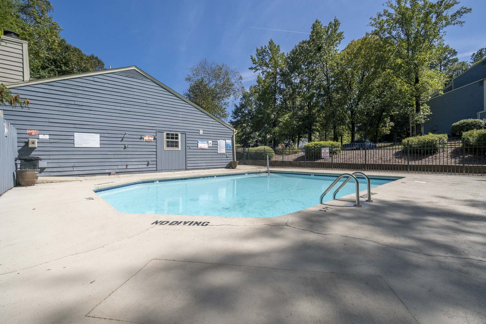 Photos The Oaks Apartments in Raleigh, NC