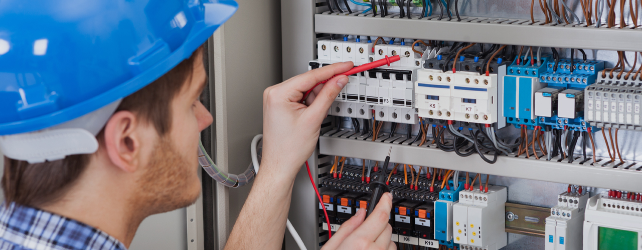 Electrical contractor doing the checks for the repair