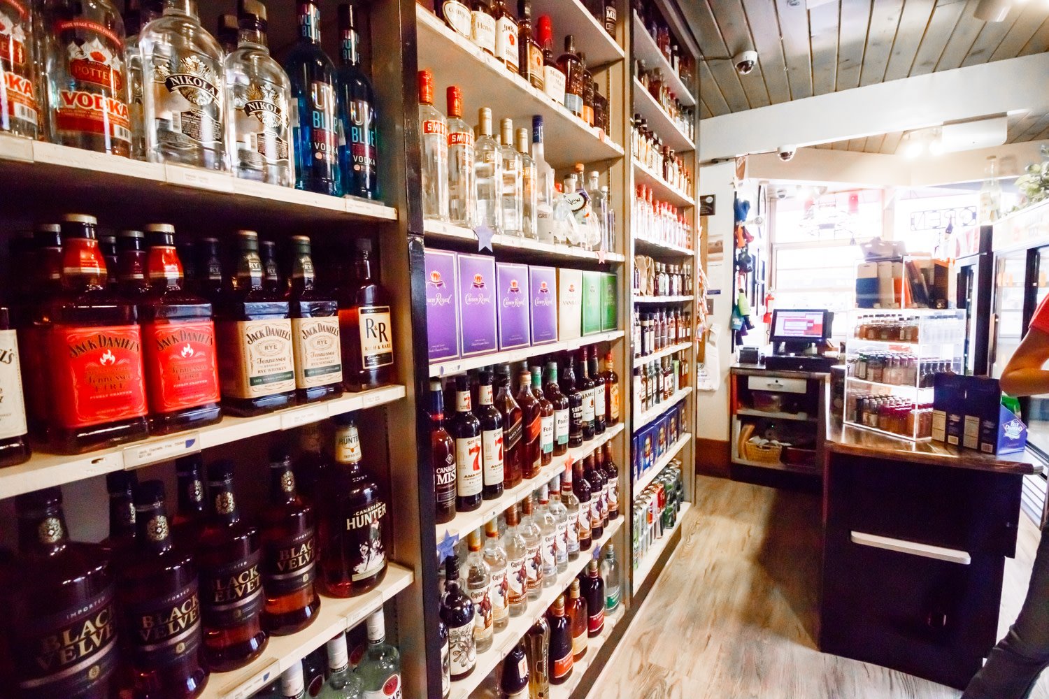 Joe's Liquor & Bar Rock Springs, WY