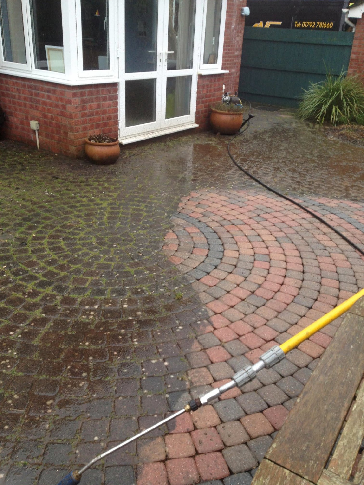 Window cleaners J Davies Window Cleaning