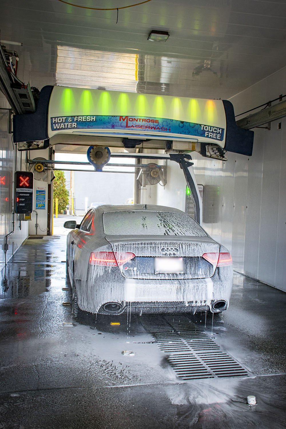 Montrose LaserWash touchless car wash, Akron OH