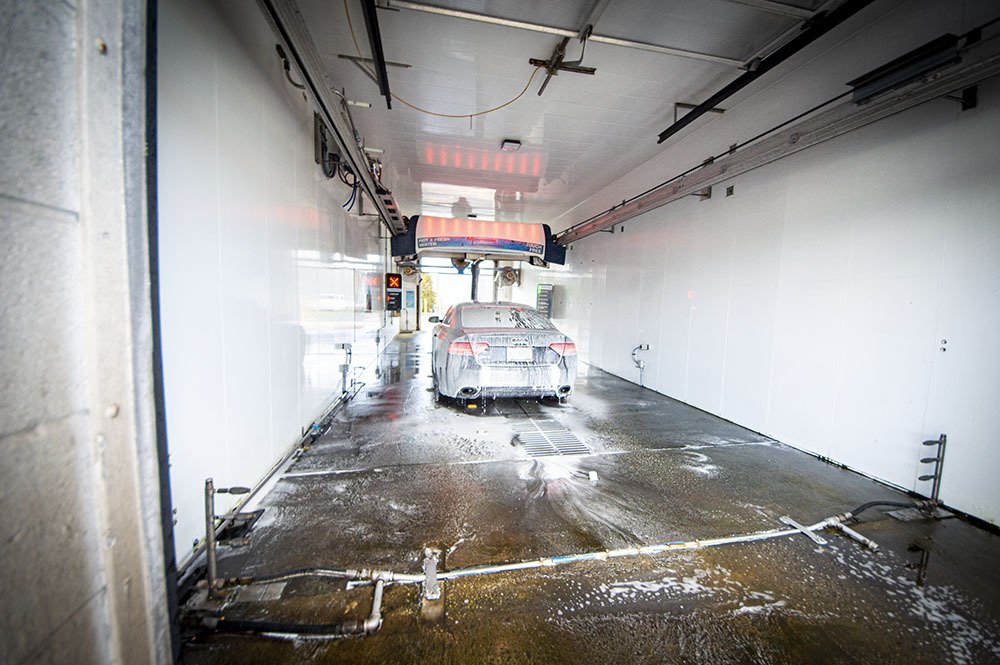 Montrose LaserWash touchless car wash, Akron OH