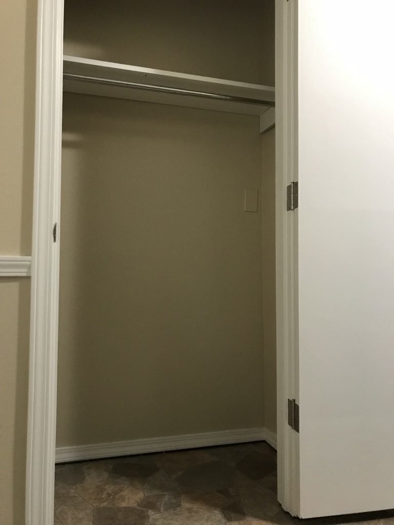 Studio Lake Pointe Apartments