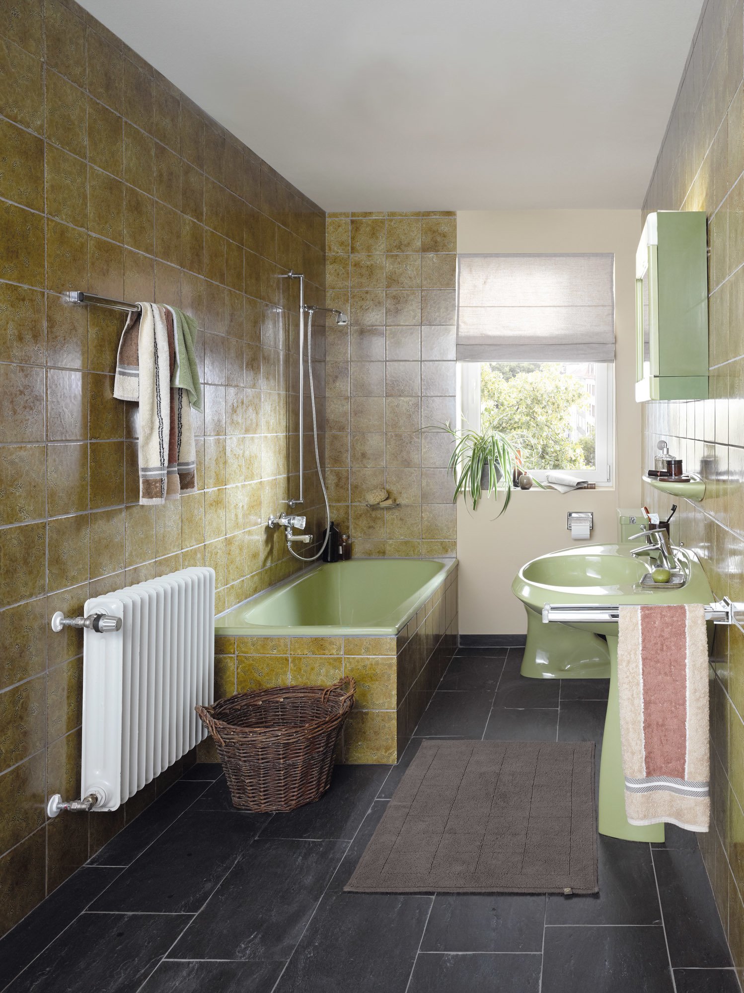 Wandverkleidung Bad >> fugenlos | FRANK Duschkabinen Design