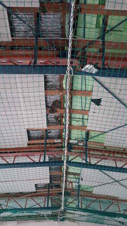 Affordable safety nets being used at the construction site 