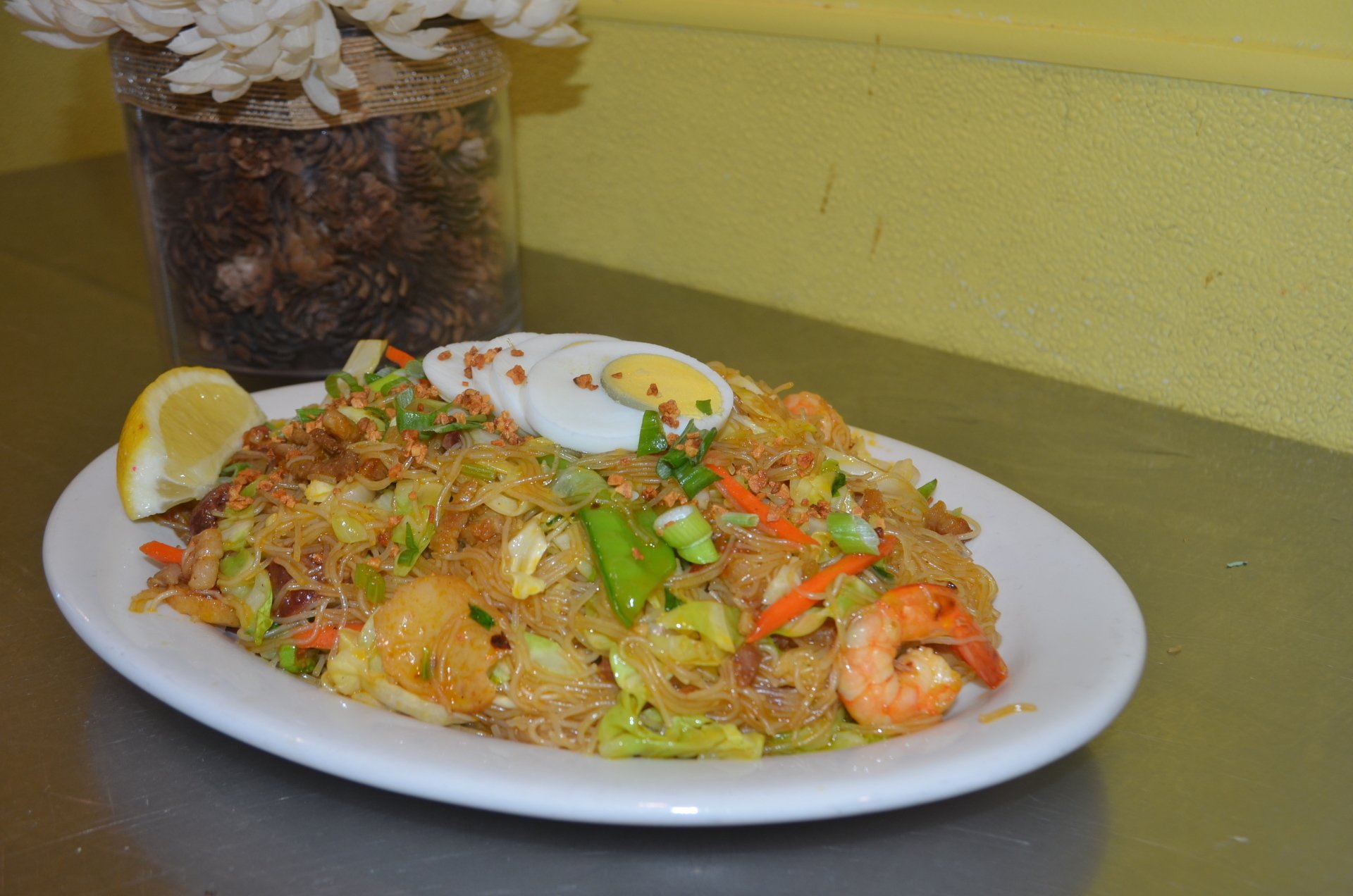 Filipino Restaurant West Covina, CA SaloSalo Kitchen