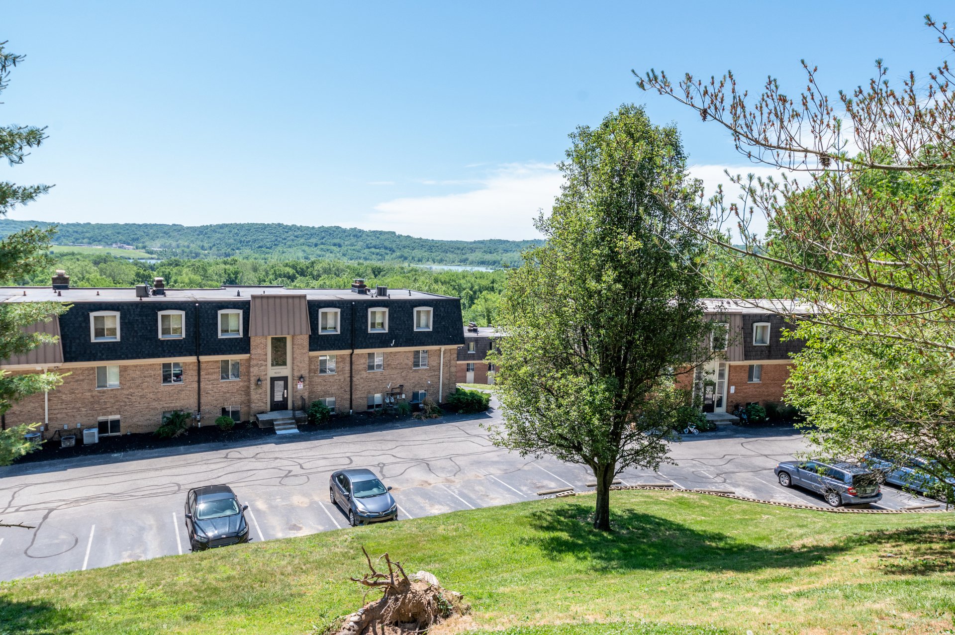 The Trails at Mariemont Luxury Apartment Homes