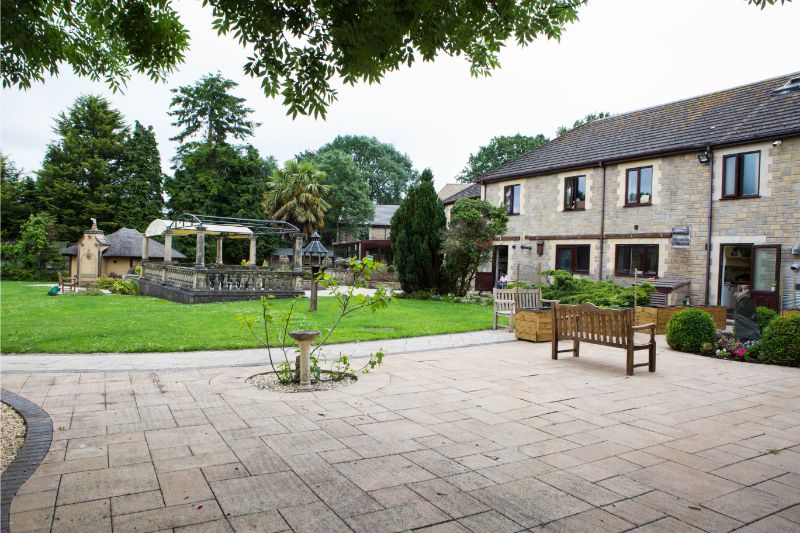 Woodlands Manor, Kendleshire, Bristol