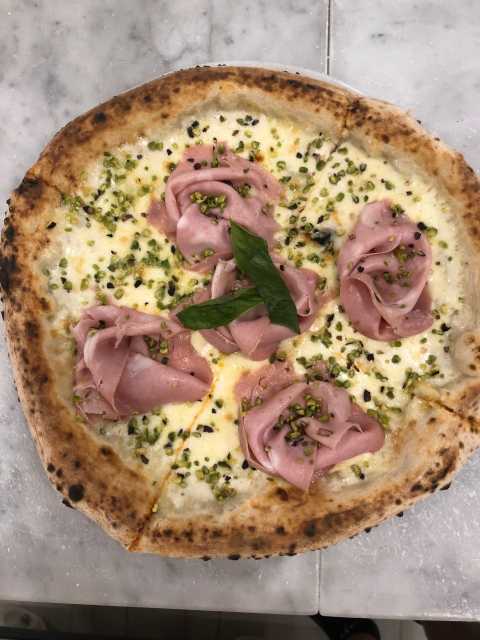 Preparazione pizze e panuozzi La Spezia Pizza Gourmet