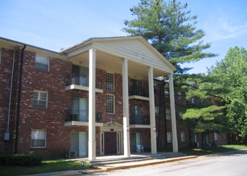 Apartments Details, located in Indianapolis, IN Highland Pointe