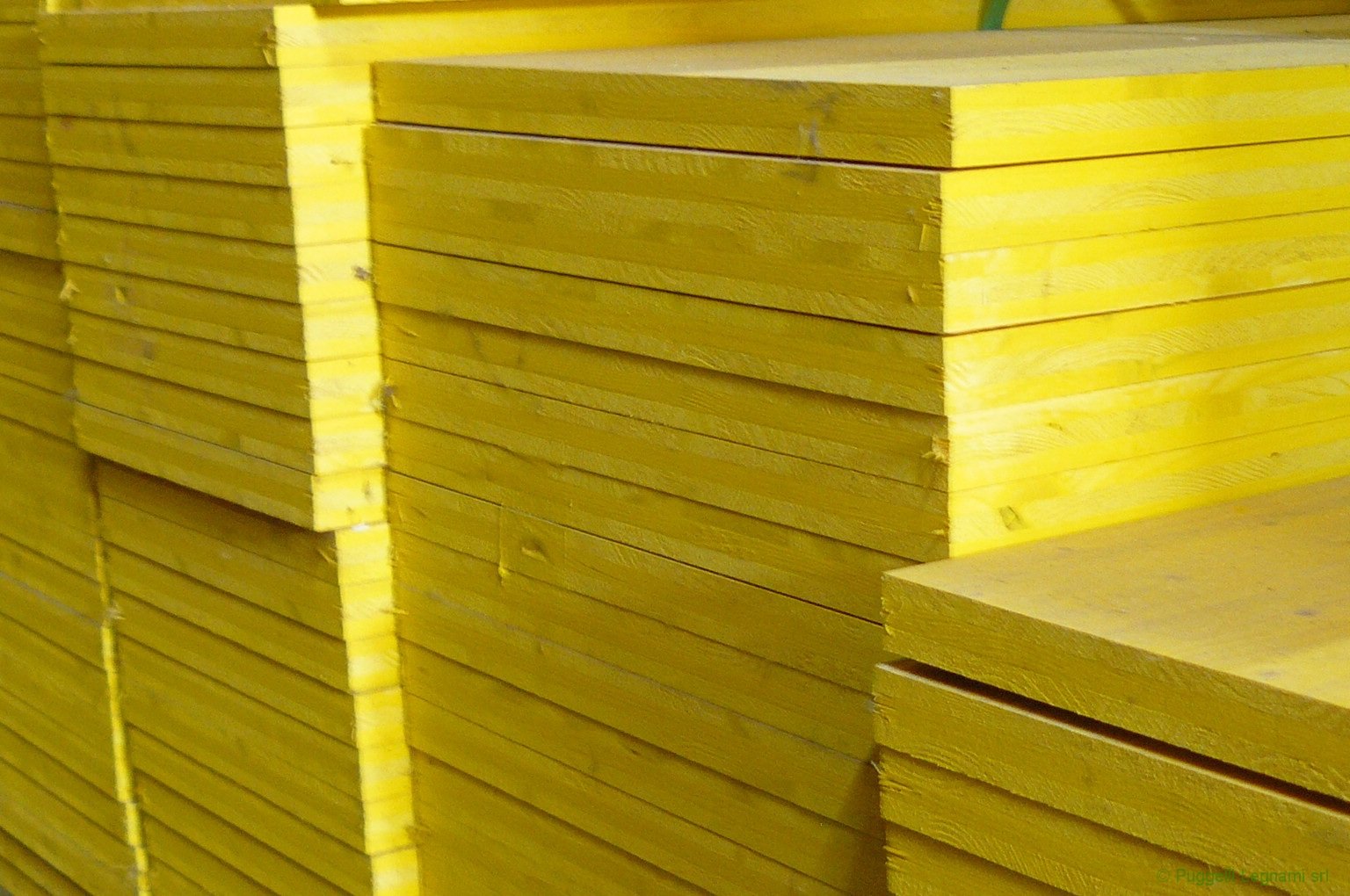 Vendita pannelli per coperture e tavole legno lamellare Prato