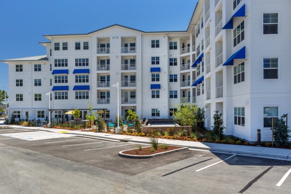 Neighborhood Marina Crossing