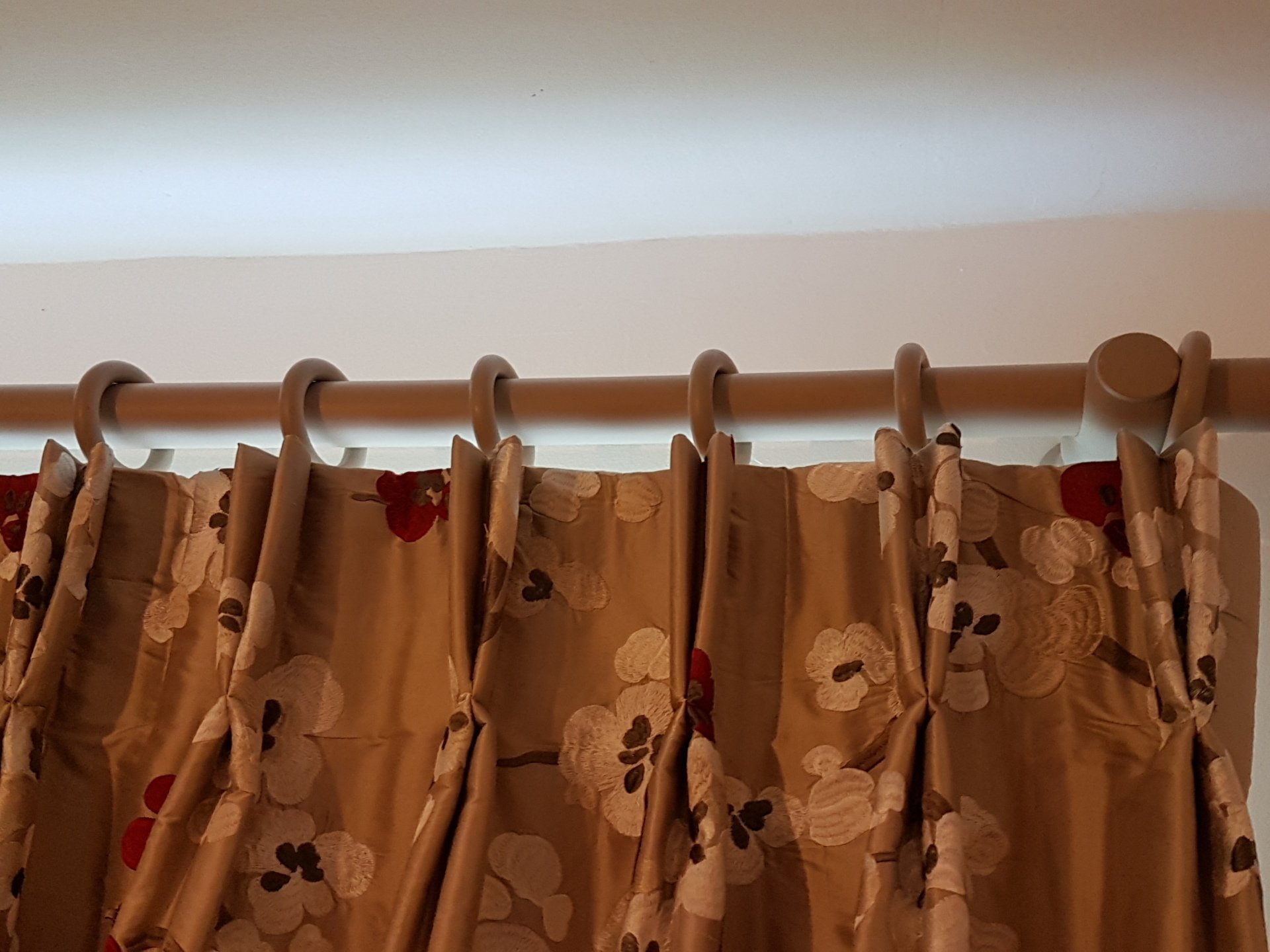 Bespoke curtains Sanderstead Soft Furnishings