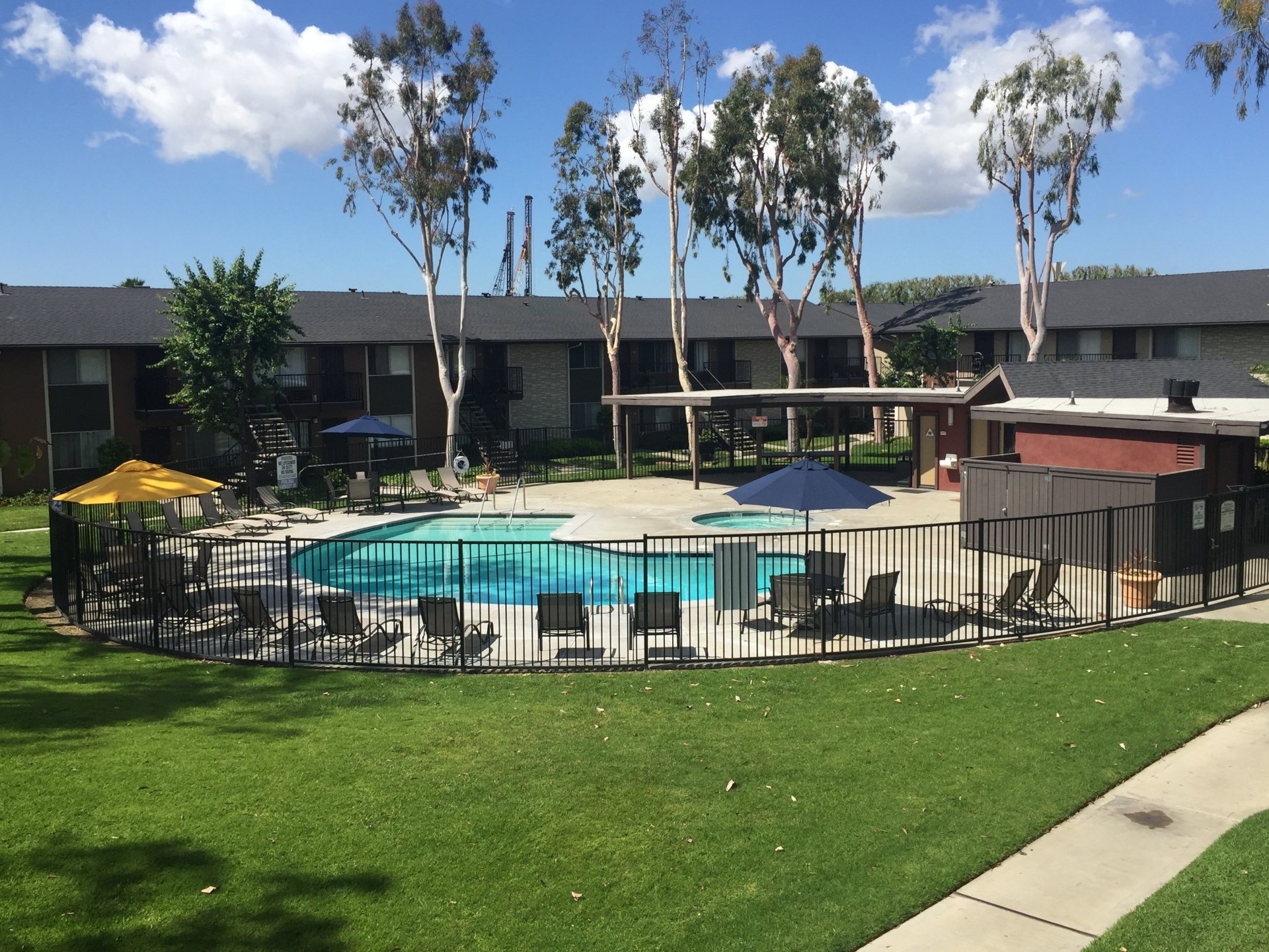 Peppertree Apartments Photos