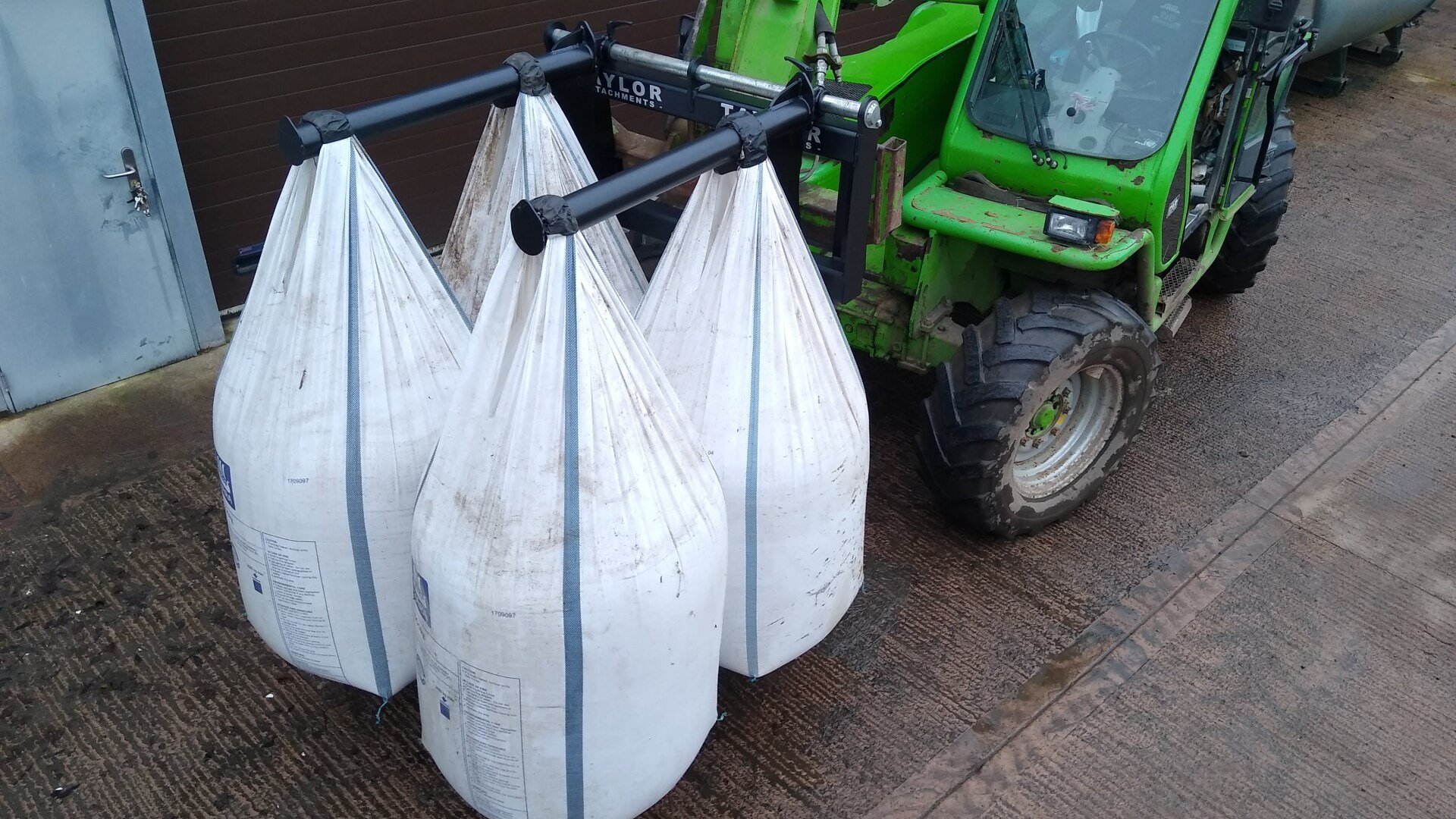 Tractor Attachment Products Big Bag Lifter