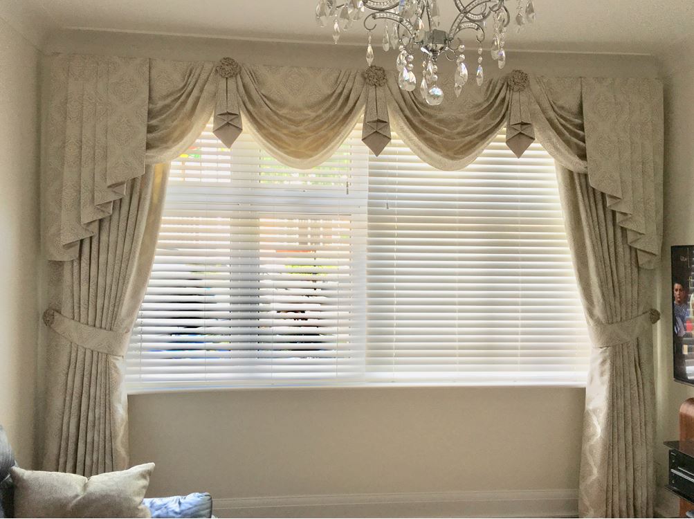 Curtain alterations in Woodford & London Jacqui's Curtains & Blinds