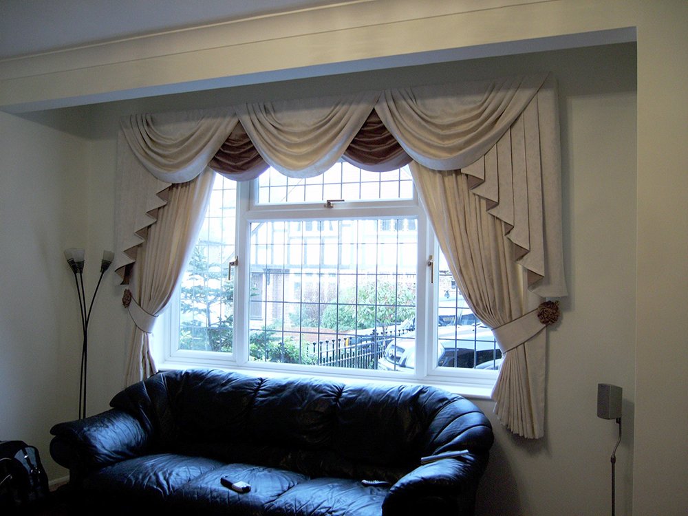 Curtain alterations in Woodford & London Jacqui's Curtains & Blinds