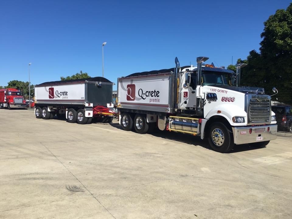 Our Image Gallery Of Our Fleet Of Trucks and Trailers | Darra