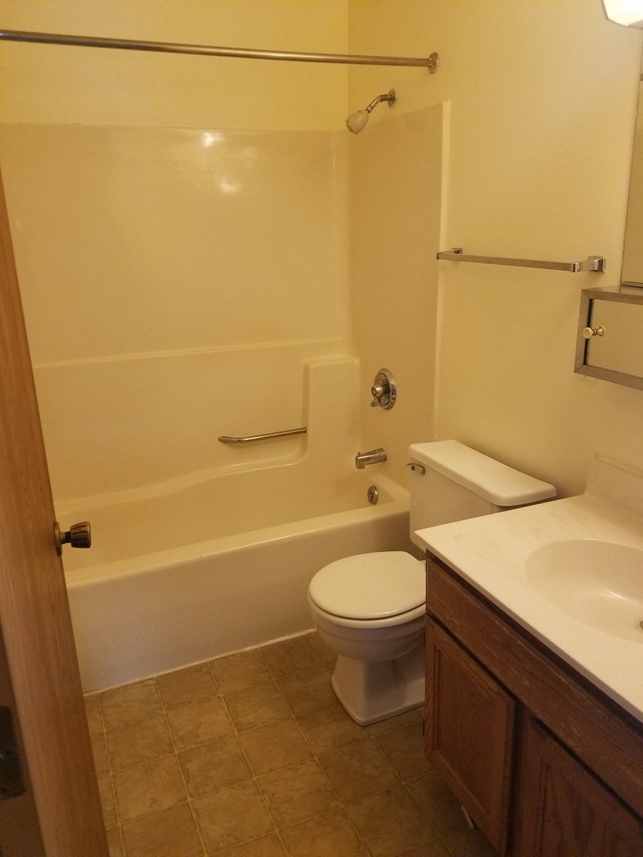 Woodview Apartments Milwaukee, WI