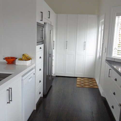 Black and white theme kitchen upgrade