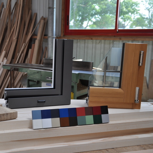 Fenêtres différents matériaux: bois, alu, PVC