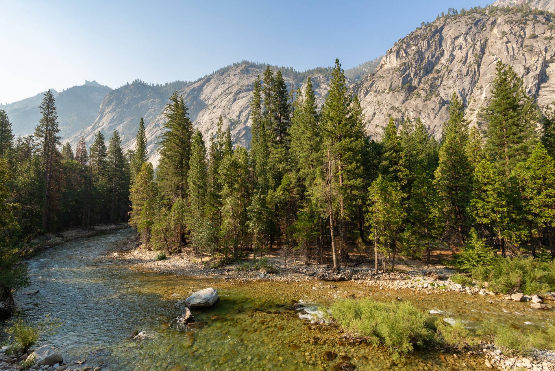 HOME [www.discoverthesequoias.com]