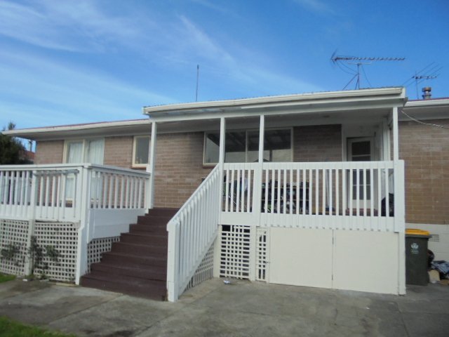 Plumbing, decking and cladding work done by experts 