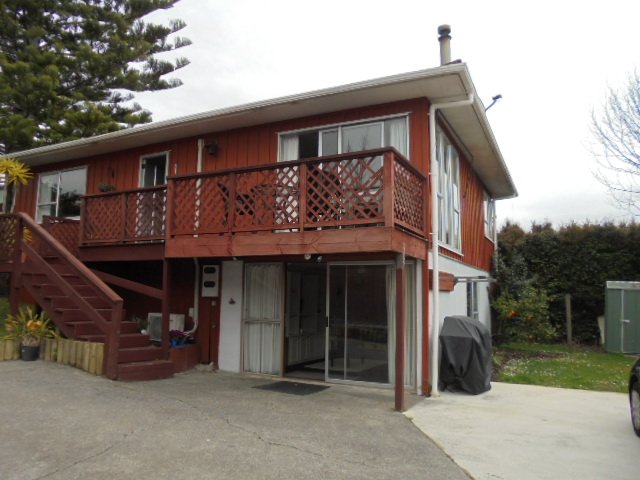 Plumbing, decking and cladding work done by experts 