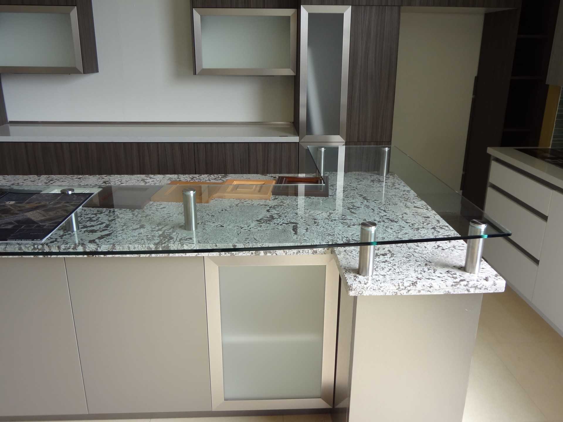 Exquisite Shower Doors Inc Corona CA