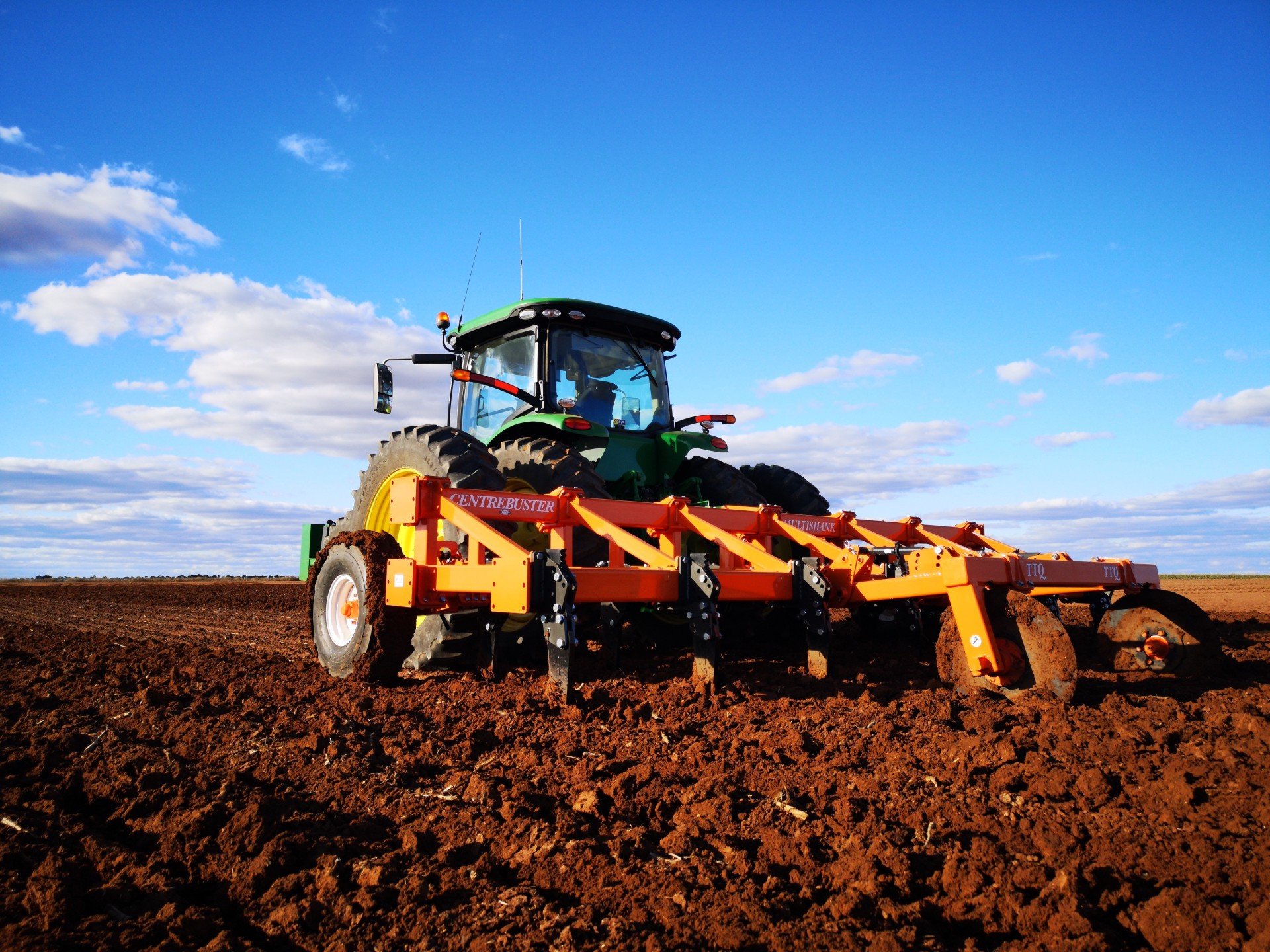 Row Crop Cultivating Farming Machinery
