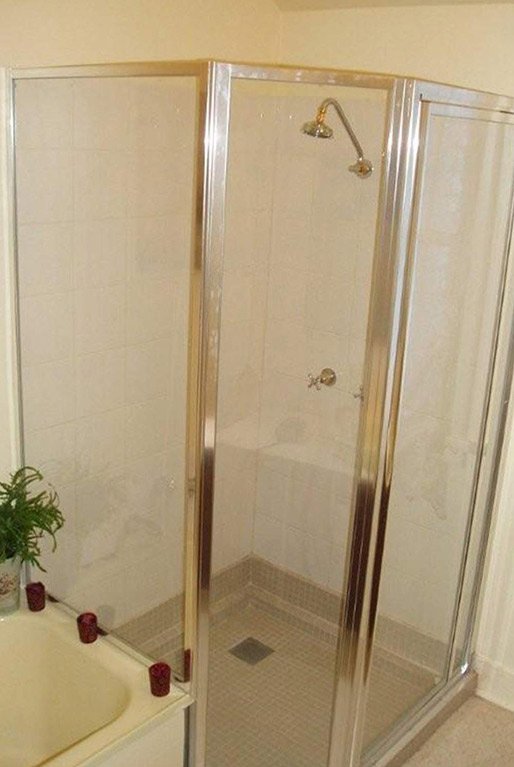 BuiltIn Wardrobes Hobart Lifestyle Wardrobes & Shower Screens