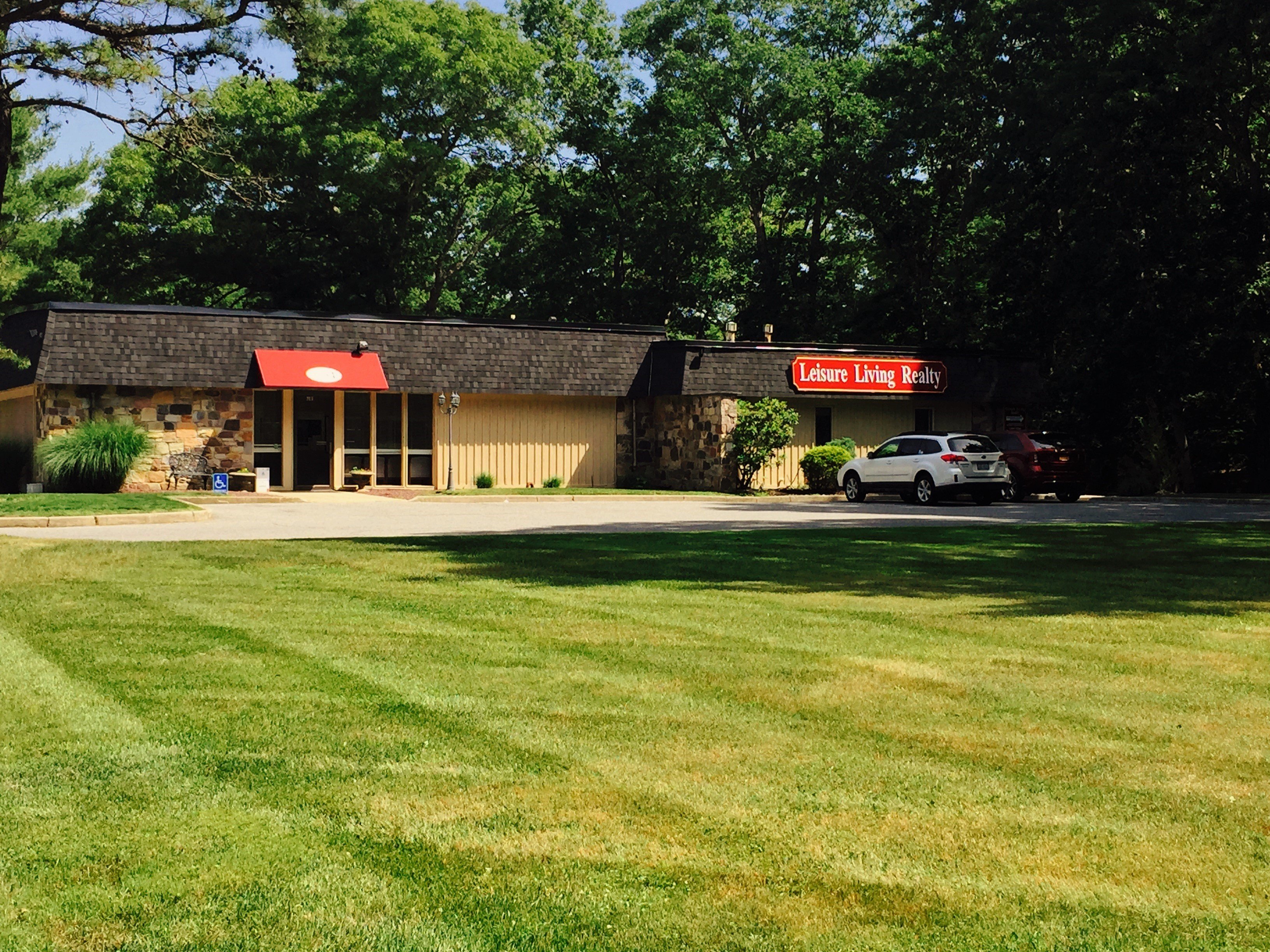 55 and Over Communities Ridge & Suffolk County, NY Leisure Living Realty