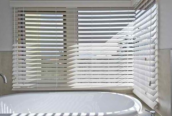 Bath Venetains Cropped Again Bath Venetains Cropped Again