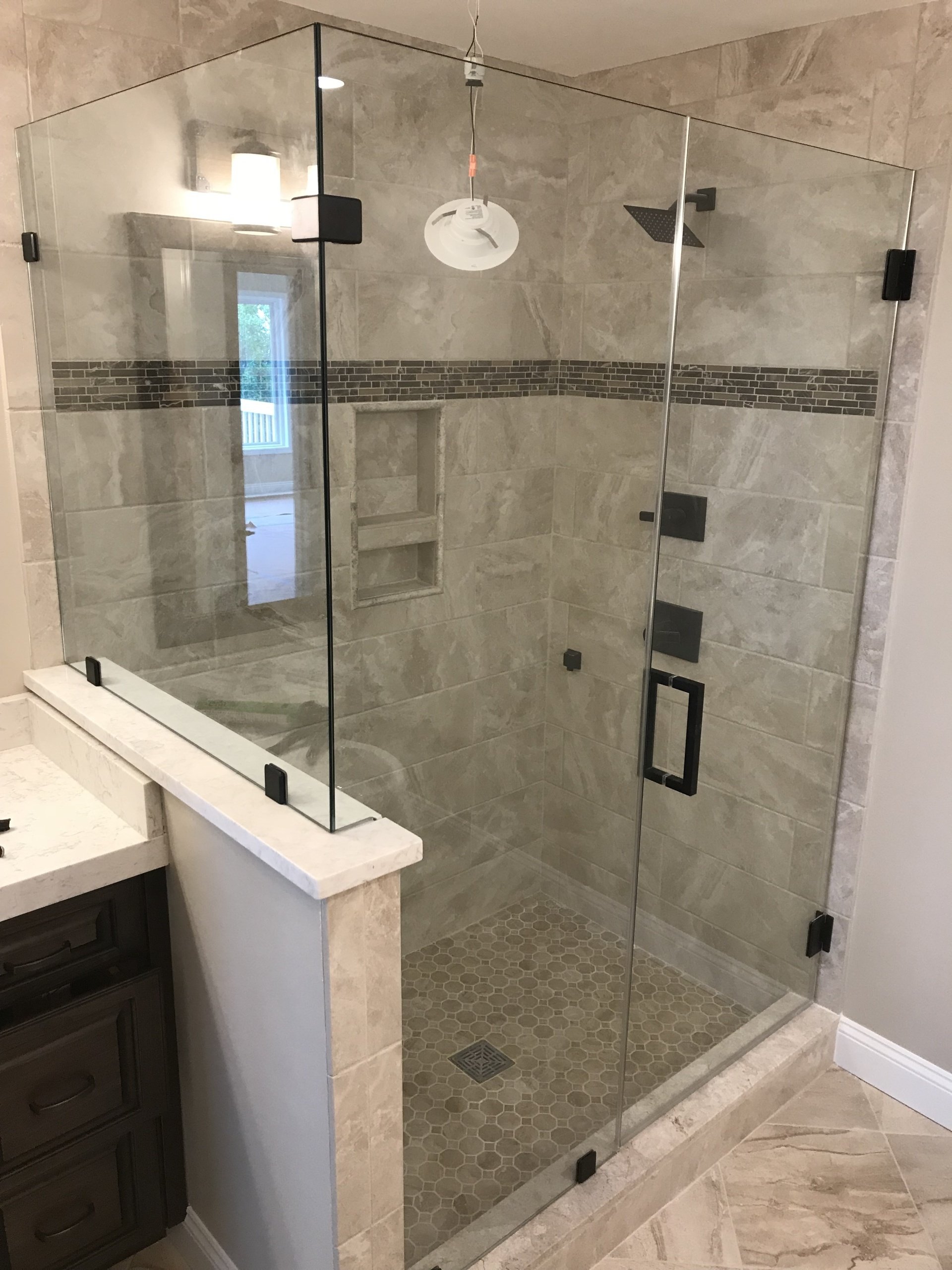 Candler Rhodes Residential Glass Showers – Candler & Asheville | Rhodes