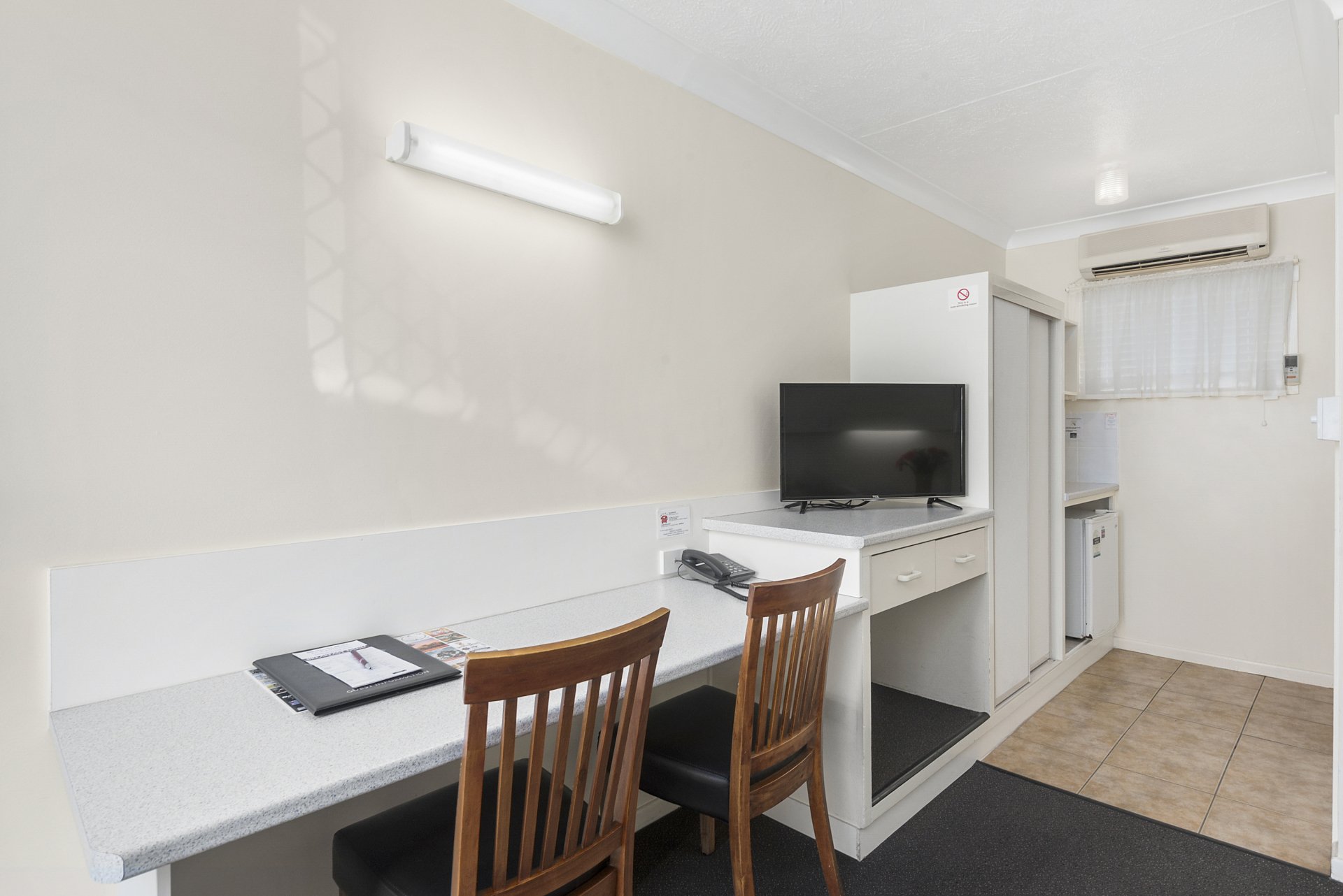 Toowoomba, QLD White Oaks Motel