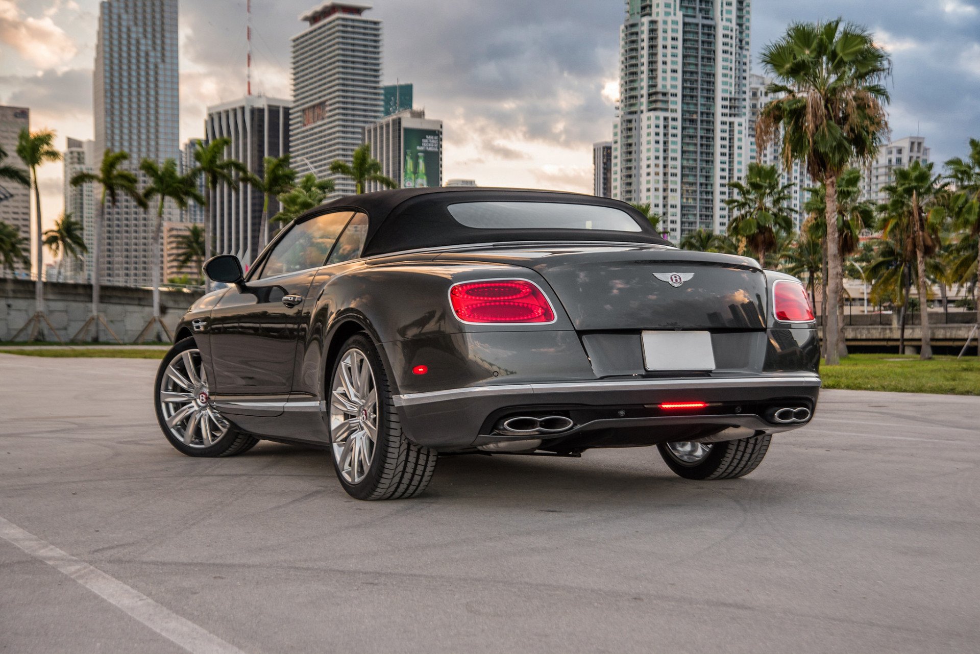 Luxury Car Rentals in Boston